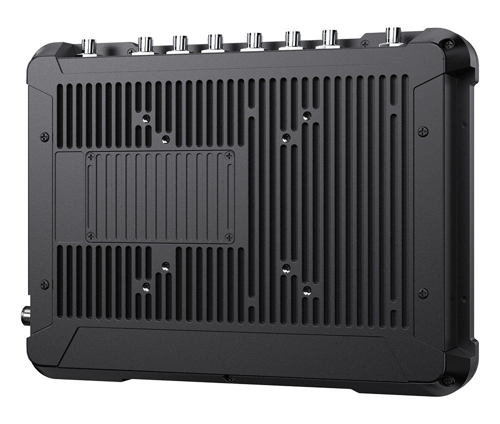 Panel PCs & HMI Controllers VT-779W Product Image 5